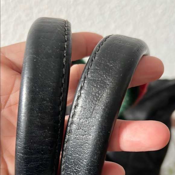 1640 Gucci Black Tote Bag with Red and Green Straps Nylon - Picture 3 of 10